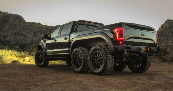 Brand New 350k Massive Velociraptor 6x6 2