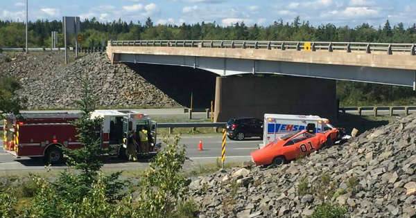 Crashed General Lee Clone Car Dodge Charger Nova Scotia 3