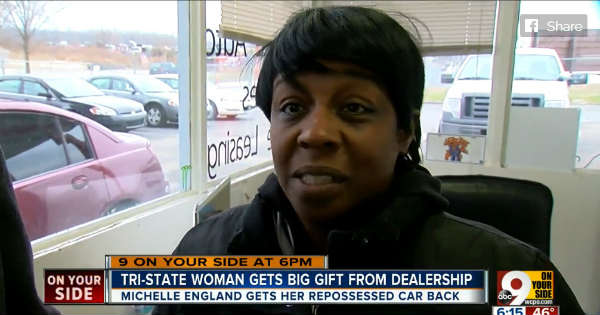 Dealership Pays 100 For Struggling Grandmas Car - Christmas Gift 2