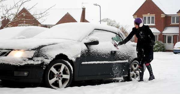 Leaving Snow on the Roof of Your Car Could Land You 3 Penalty Points 60 Fine 1
