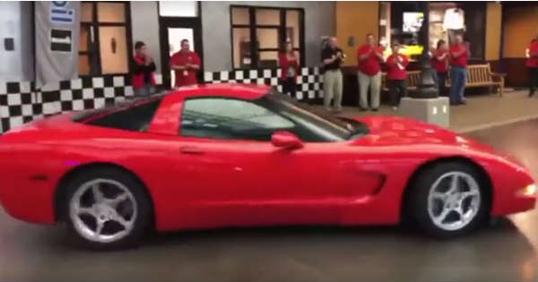 This 1999 Corvette With 773000 Miles Was Donated To The Corvette Museum 2