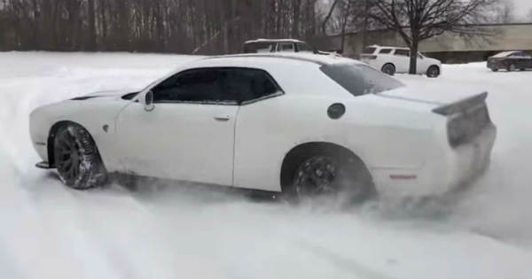 1000HP Hellcat ChallengerShootingFlames Having Fun in the Snow 2