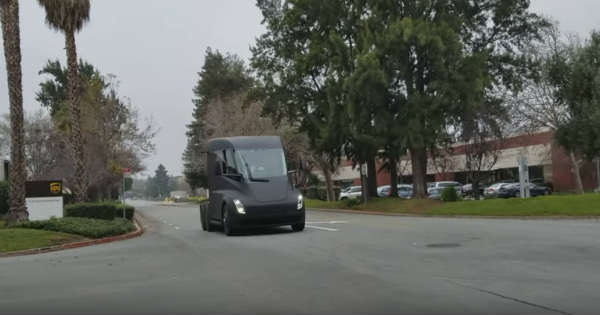 2018 Tesla Semi Truck Spotted On Californian Road 2