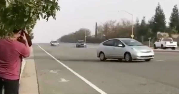 Prius Pulls Illegally In Front A BMW Who is at Fault 2