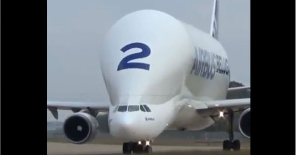 The Amazing Take-off Of The Airbus Beluga 2