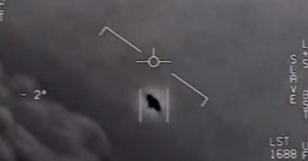 US Fighter Jet Pilot Says He Chased UFO Urges The Leaders To Take Aliens Seriously 2