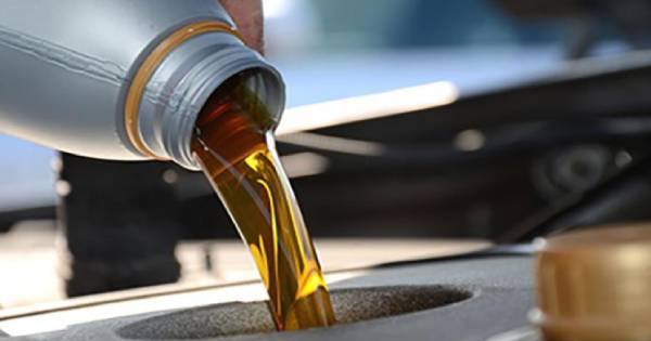 Maintenance Matters 3 Reasons Why Your Truck Needs Regular Oil Changes 1