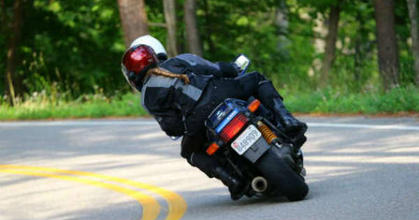Better Safe Than Sorry 5 Tips for Staying Safe on a Motorbike 2