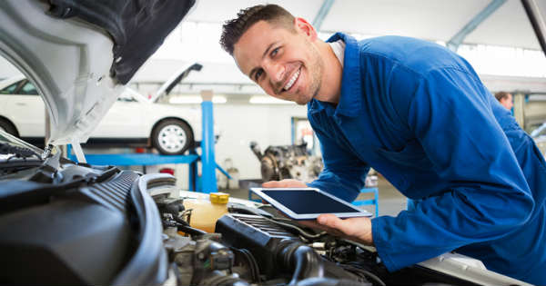 What things to consider before selecting a car mechanic 2
