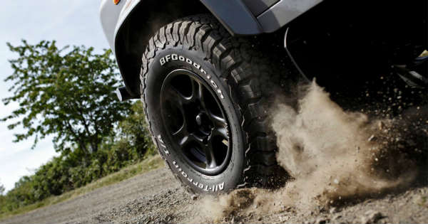 Which tire should you pick All-terrain tires vs all-season tires 2