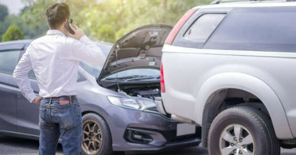 How to handle a car accident a 5-step guide 2