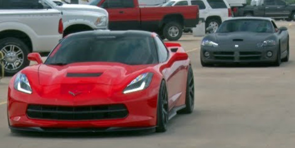 girl Procharged C7 Corvette vs Viper!