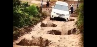 Land Rover Power Conquering Holes Torture test potholes 1