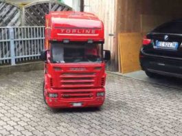 RC Scania Truck 2
