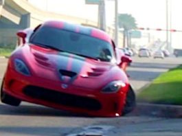 Raw Footage From The Dodge Viper Crash at Cars Coffee 1