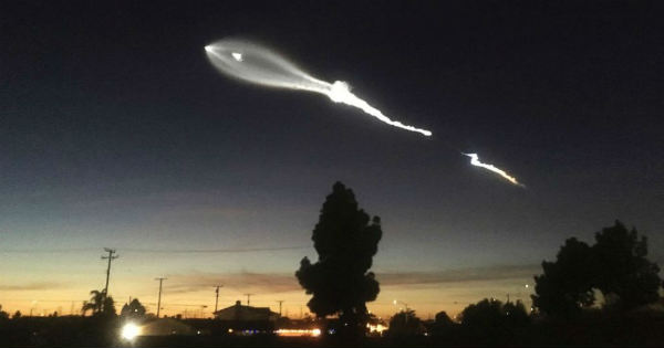 This Bright Light Amazed Californians After Space X Rocket Launch 2