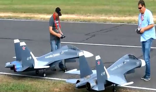 Two Huge RC Fighter Jets In Action 1