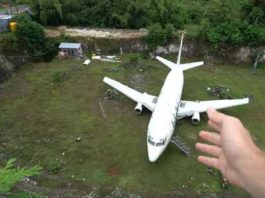 Abandoned 737 Plane 3
