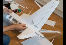 The Process Of Building Qantas RC Boeing 737 Airplane 11