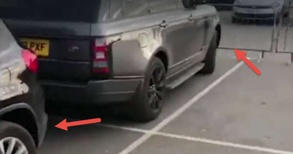 This Arrogant Driver Parked The Car In A Wrong Place Blocked Another Car 1
