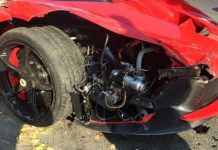 This Guy Crashed His Brand New LaFerrari Right After Leaving Dealership 1