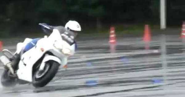 Wet Surface Skills Japanese Police Bikes 1
