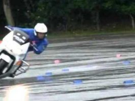 Wet Surface Skills Japanese Police Bikes 2