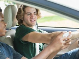 Driving Habits to Teach Your Teenager Before They Get Behind the Wheel 3