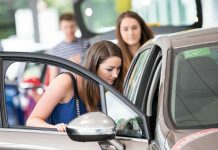 5 Biggest Mistakes to Avoid When Selling Your Car A Guide for First-Time Car Sellers 1