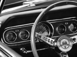 Restoring classic muscle car steering wheel 2