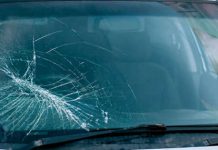 This is What You Should Do About a Cracked Windshield 2