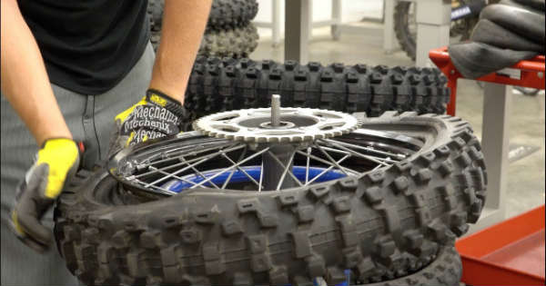 Choosing Types of Dirt Bike Tires for MX Motocross Races 2