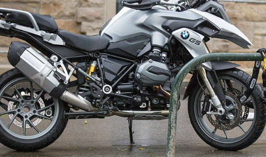 How to Lock Your Motorcycle for Maximum Protection 2