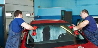 Get Autoglass Shop In Abbotsford That Repairs And Replaces Windshields 2